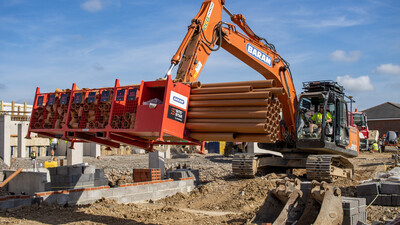 Baram SiteStak Workstation moved with Excavator
